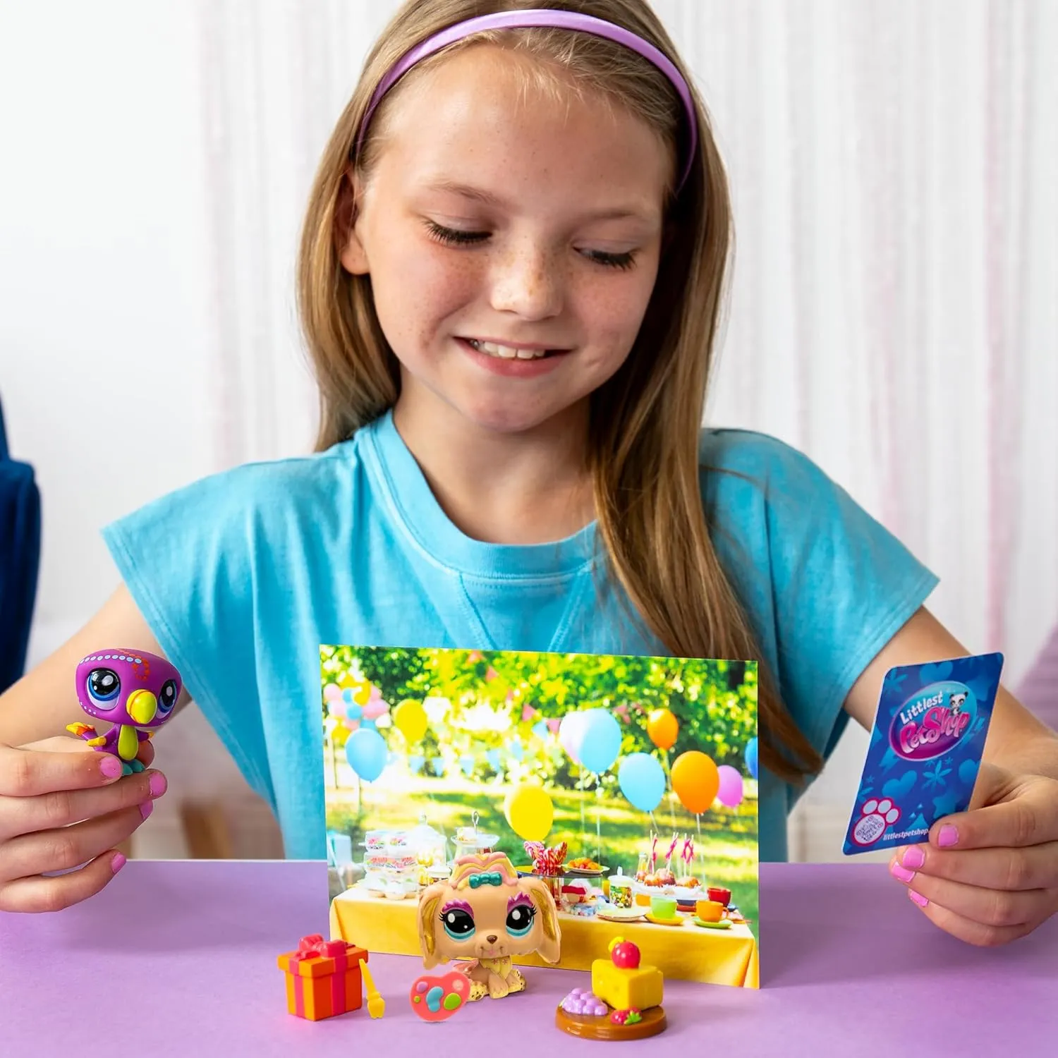 BANDAI Littlest Pet Shop Series 2 Petfluencer Garden Party | Petfluencer Set Has 2 LPS Mini Pet Toys 4 Accessories 1 Backdrop 1 Collector Card and 1 Virtual Code | Collectable Toys for Girls and Boys