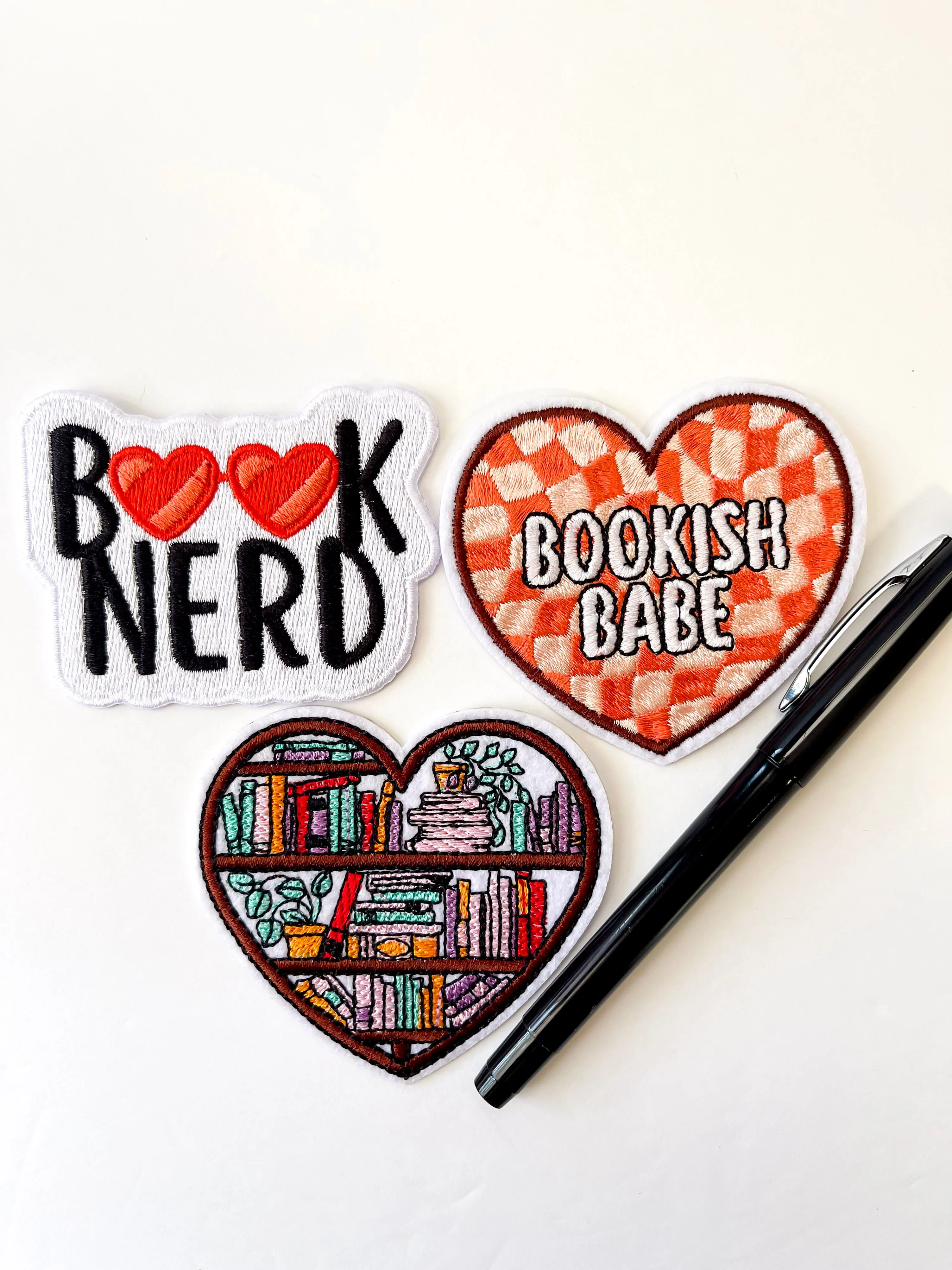 Bookshelf Heart Iron-on Patch