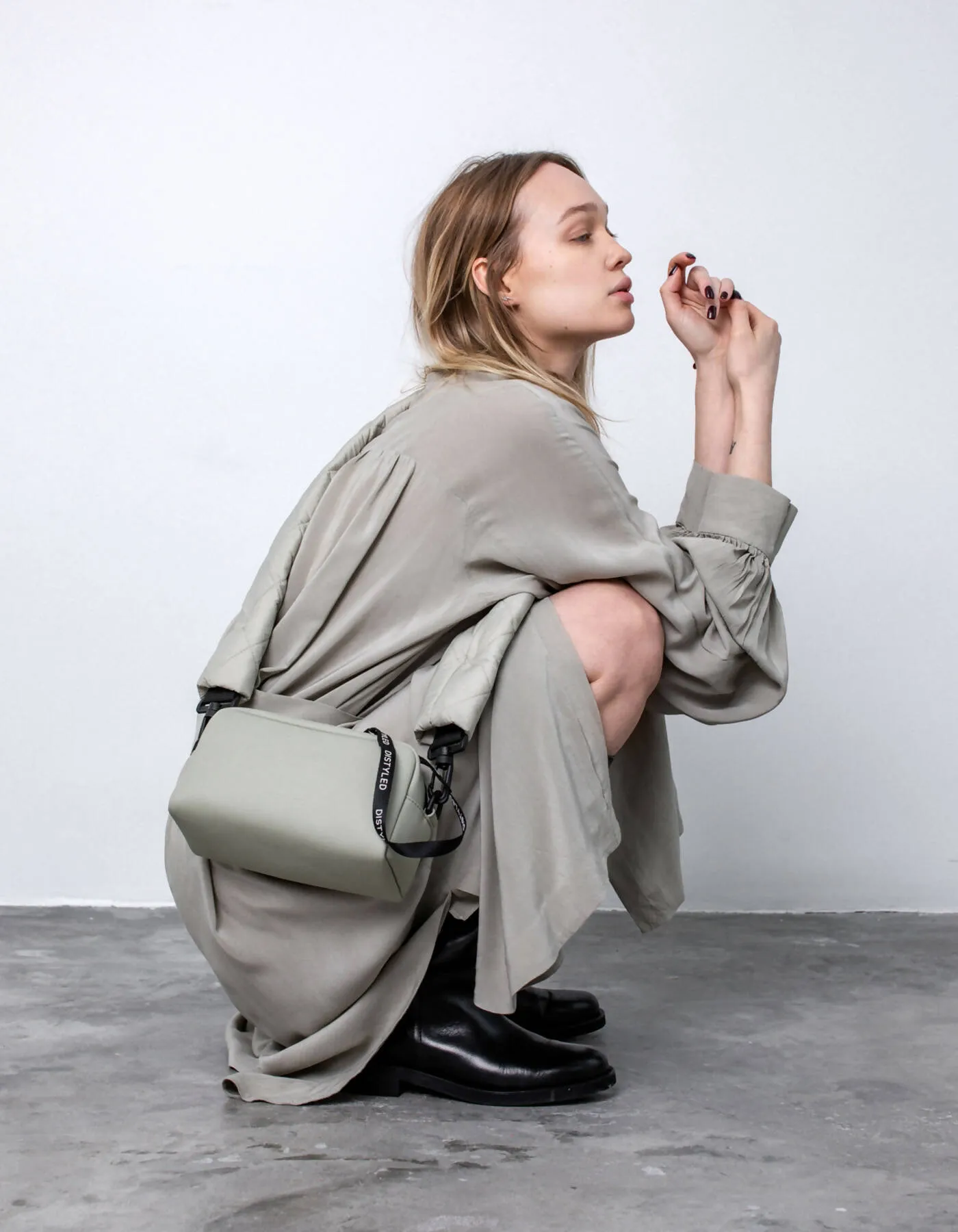 Camera Bag, Medium/ Quilted Strap