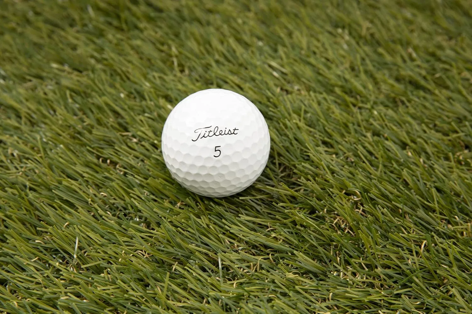 Clean Green Golf Balls Recycled & Used Golf Balls for Titleist Pro V1 Golf Balls - Good Low Condition for Titleist Golf Balls - Includes Mesh Carrying Bag