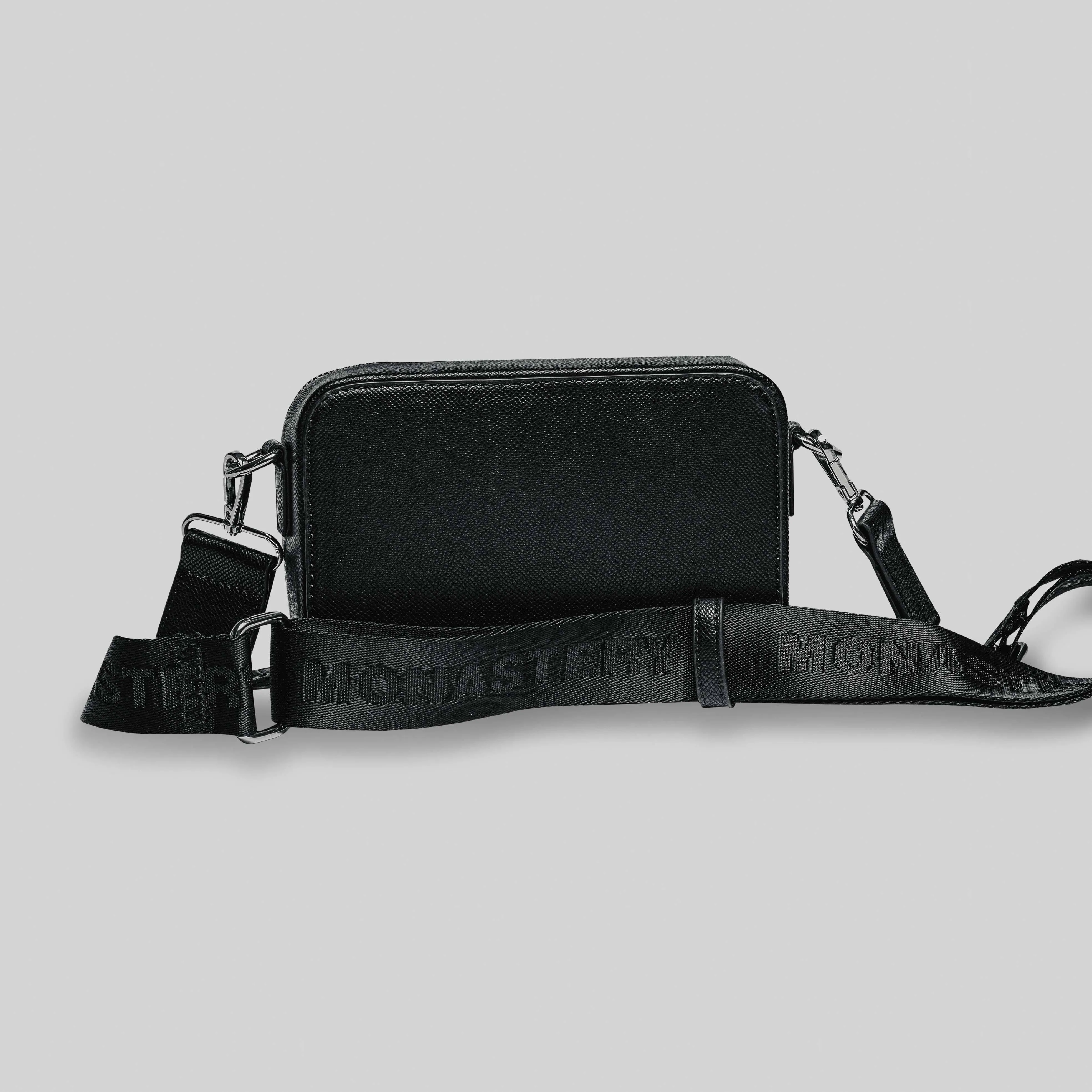FANNYPACK SHUM BLACK
