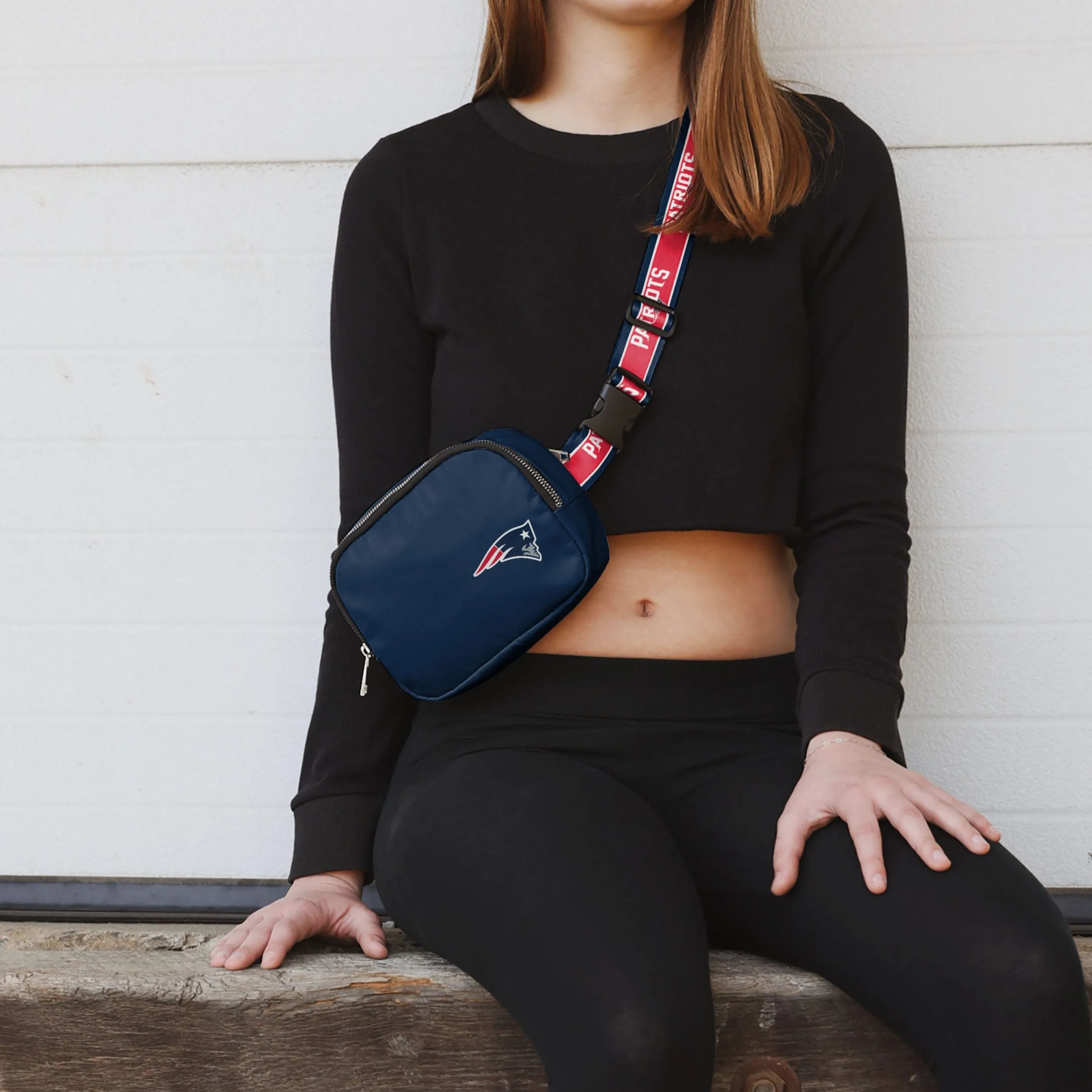 New England Patriots Team Wordmark Crossbody Belt Bag