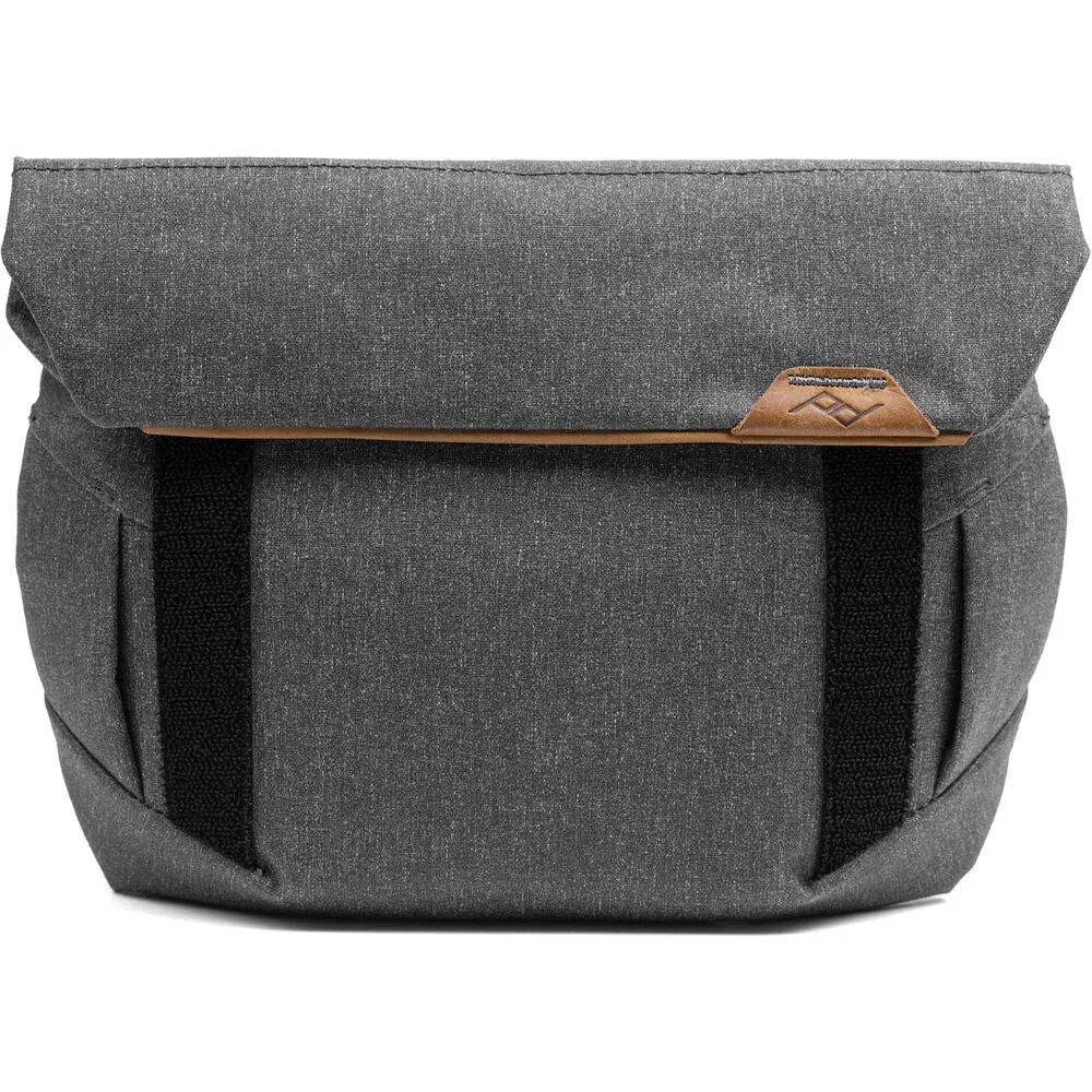 Peak Design Field Pouch V2 - Charcoal