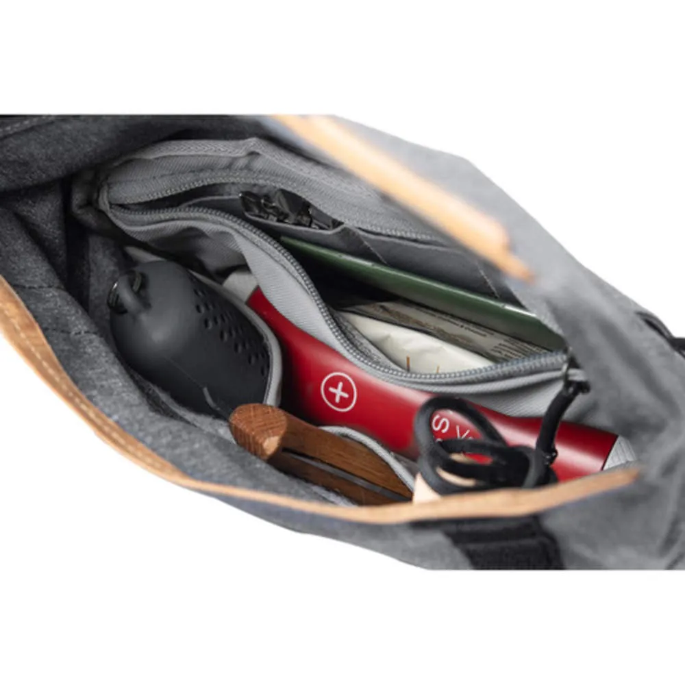 Peak Design Field Pouch V2 - Charcoal