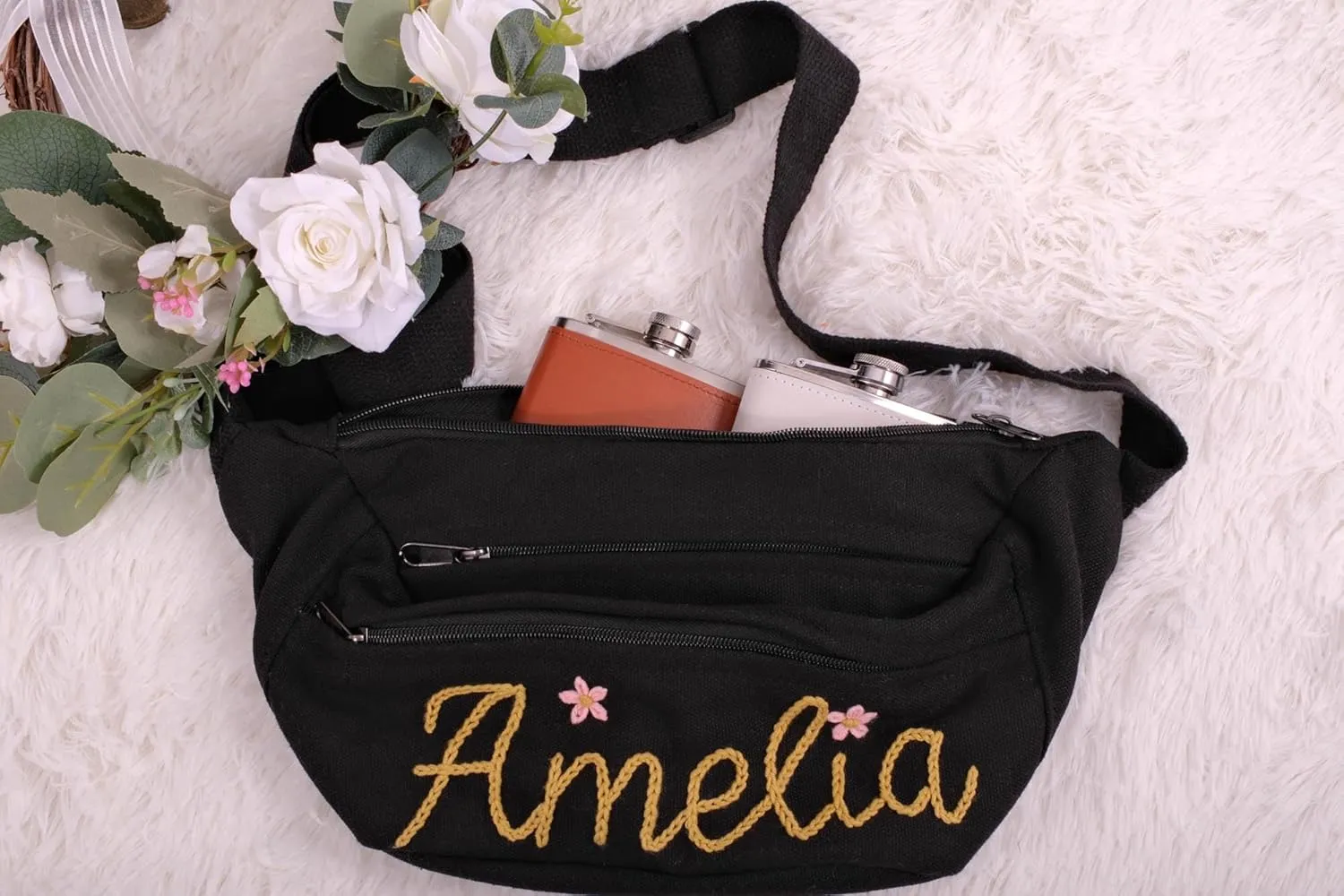 Personalized Belt Bag with Name – Custom Fanny Pack & Crossbody Bag for Women – Ideal Travel Accessory & Bridesmaid Gift（White）