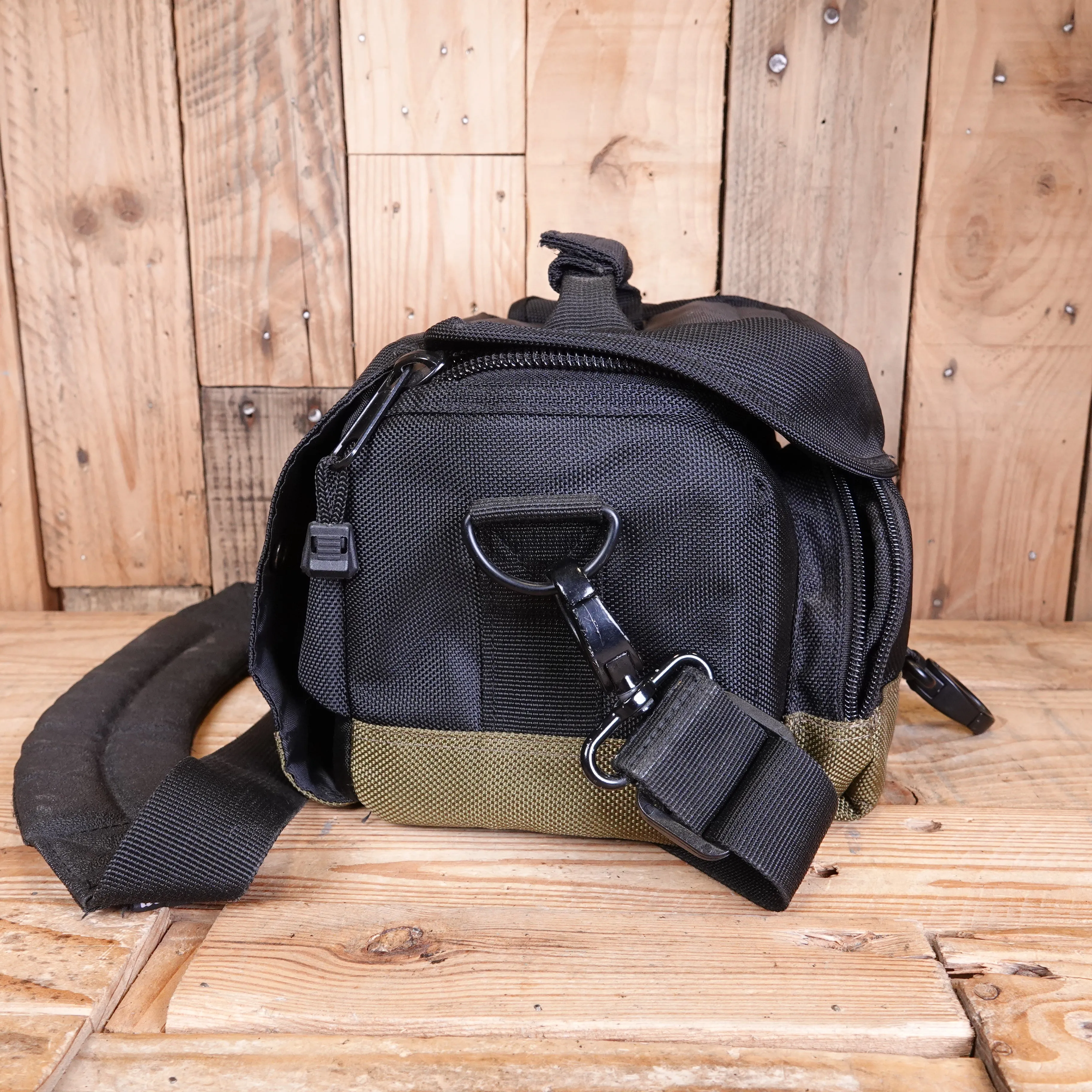 Used Canon 100EG Camera Holdall Shoulder Bag