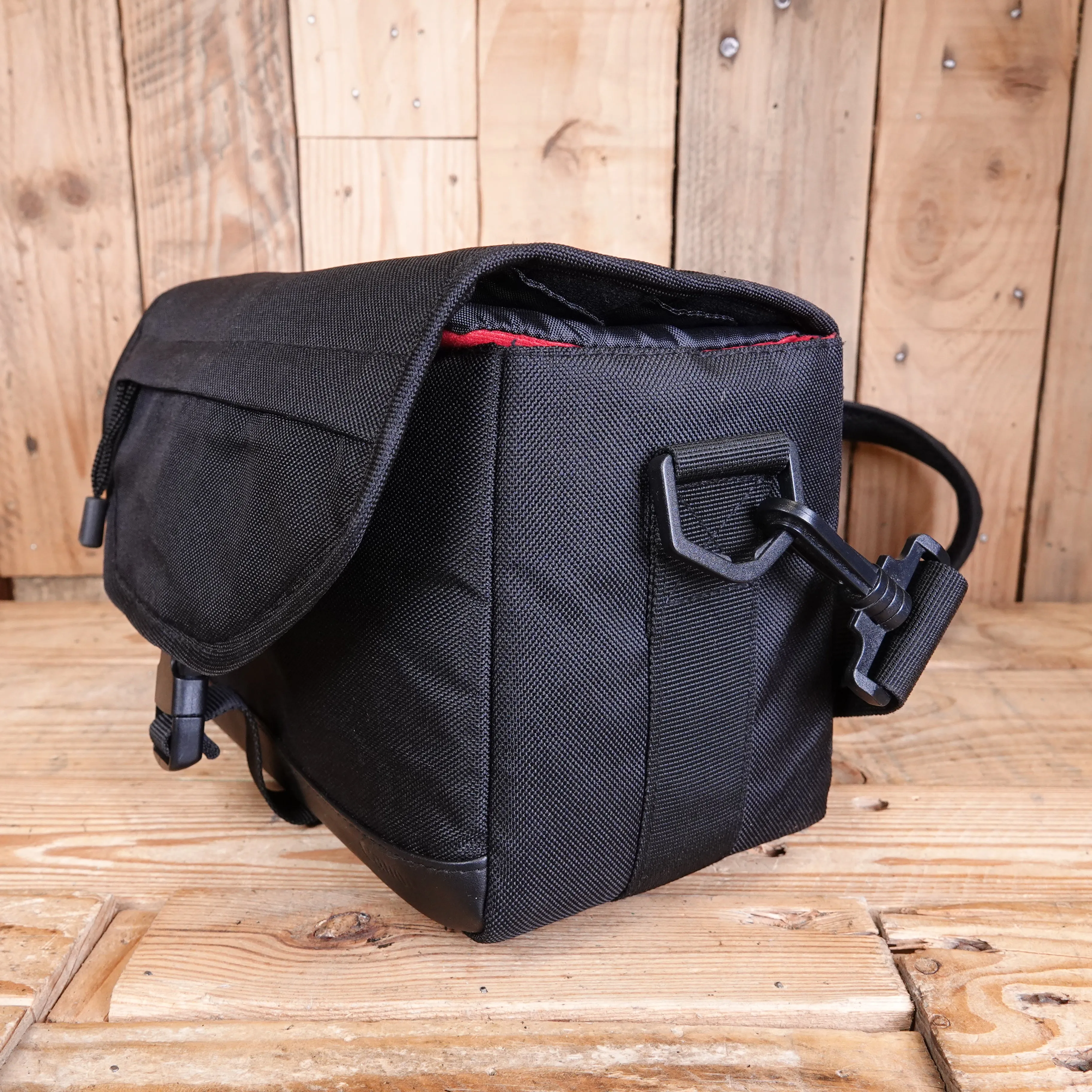 Used Canon SB130 Shoulder Bag