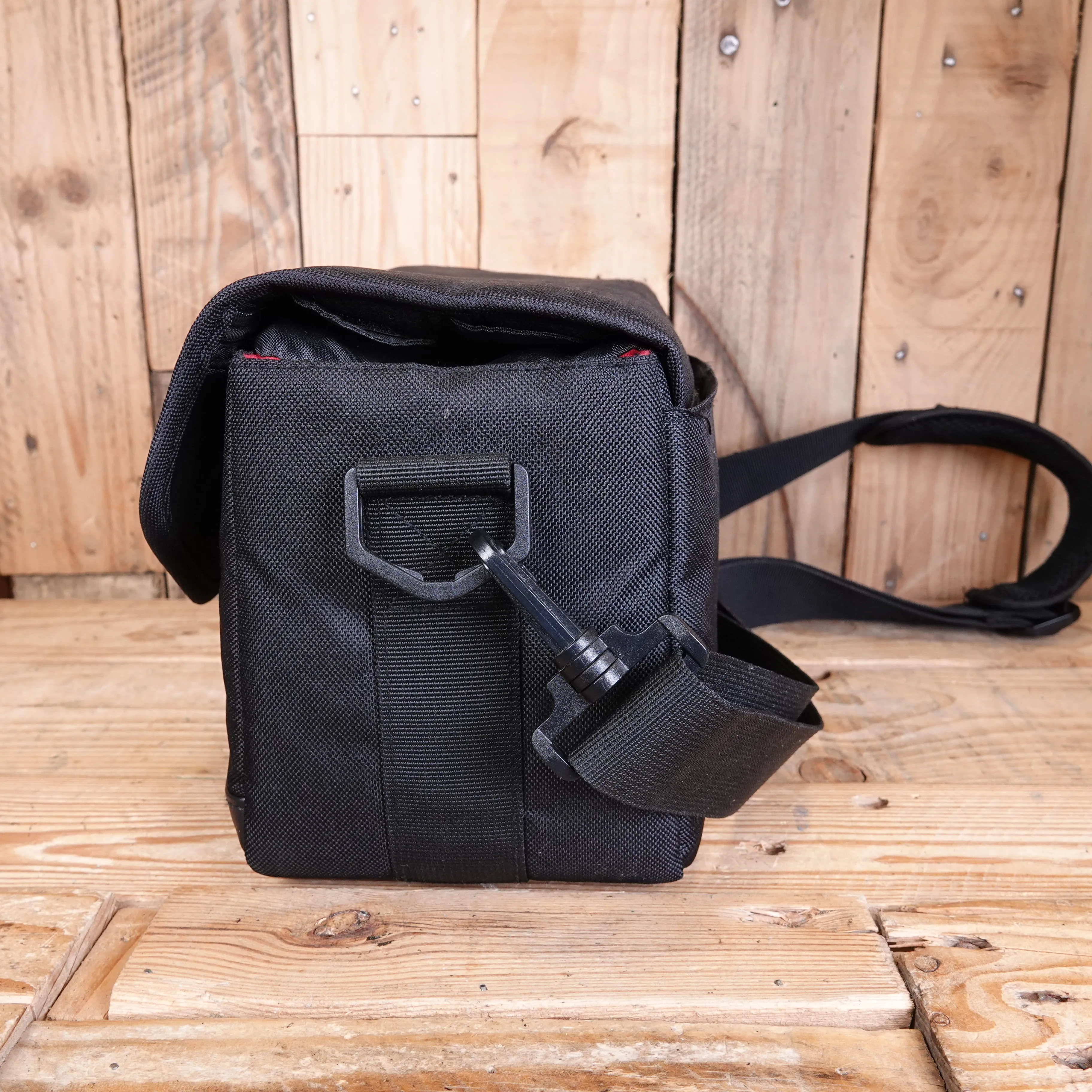Used Canon SB130 Shoulder Bag