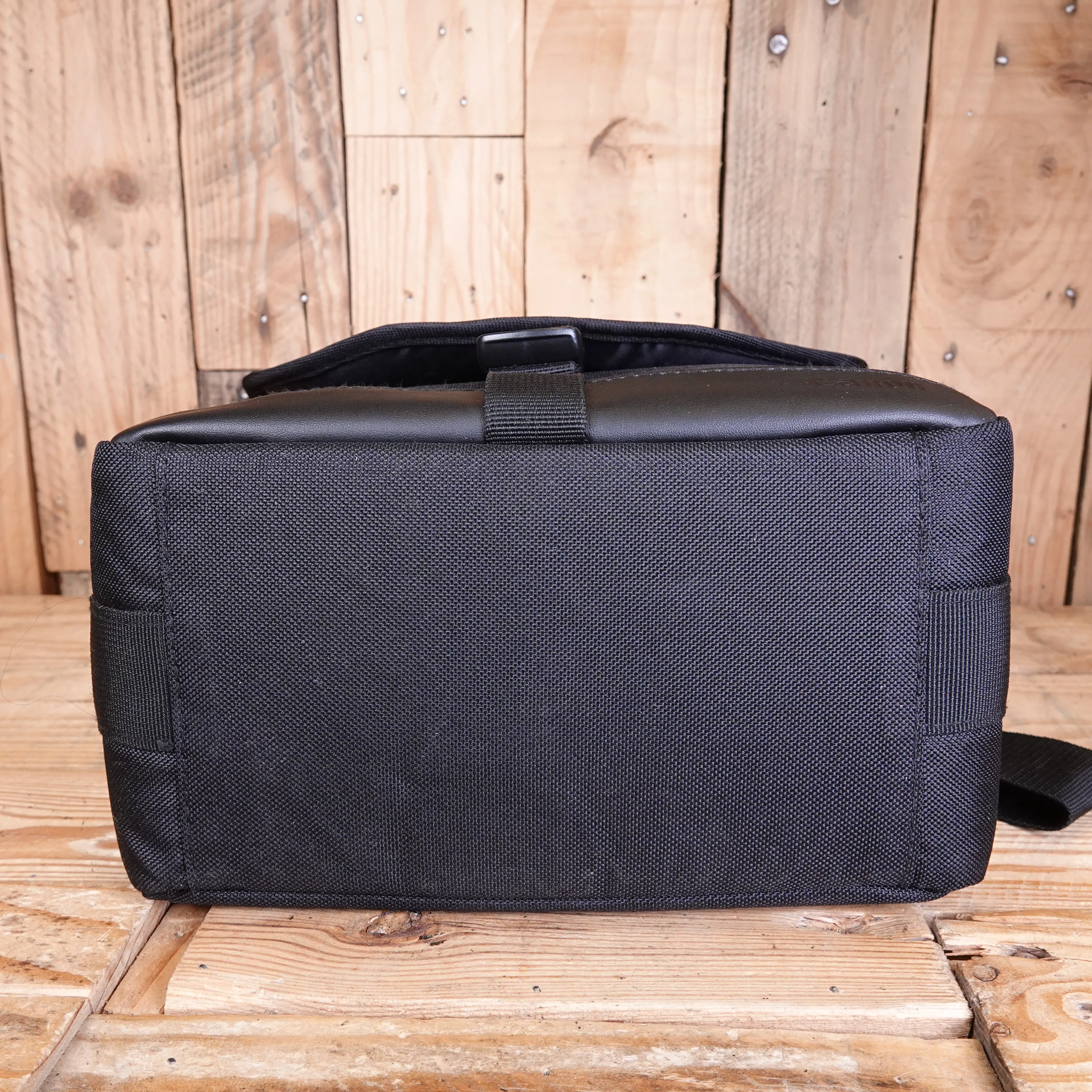 Used Canon SB130 Shoulder Bag