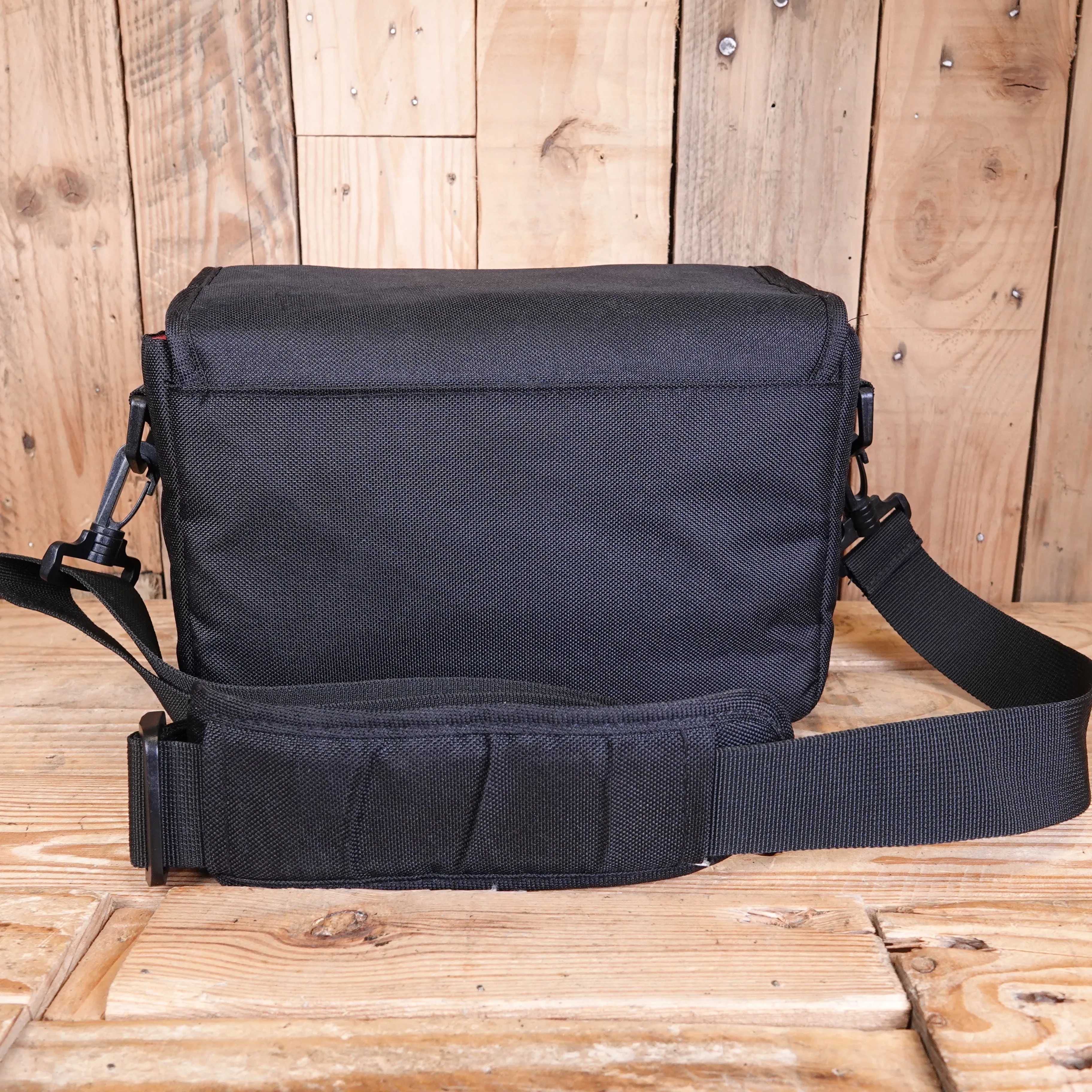 Used Canon SB130 Shoulder Bag