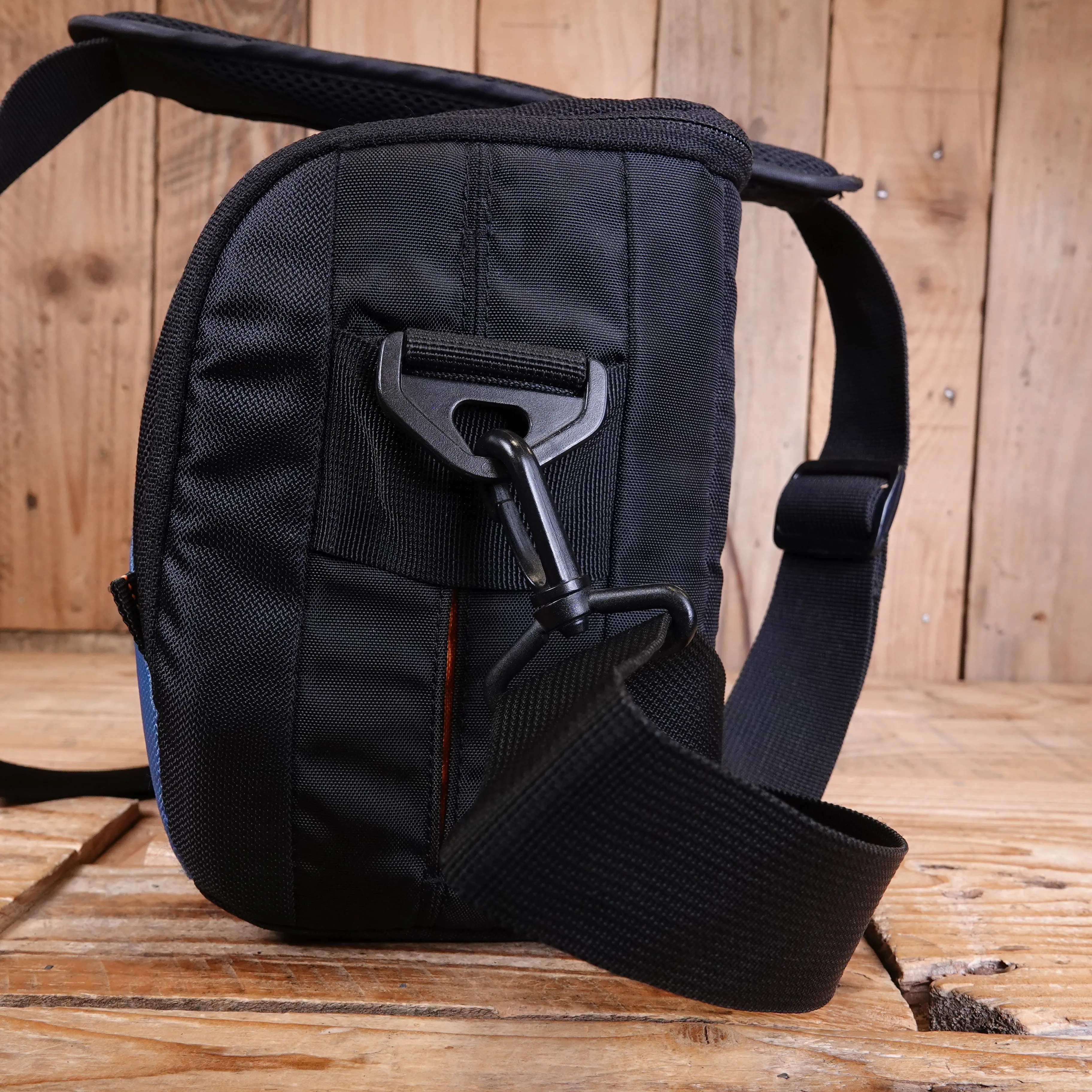 Used Lowepro Apex 140 AW Bag