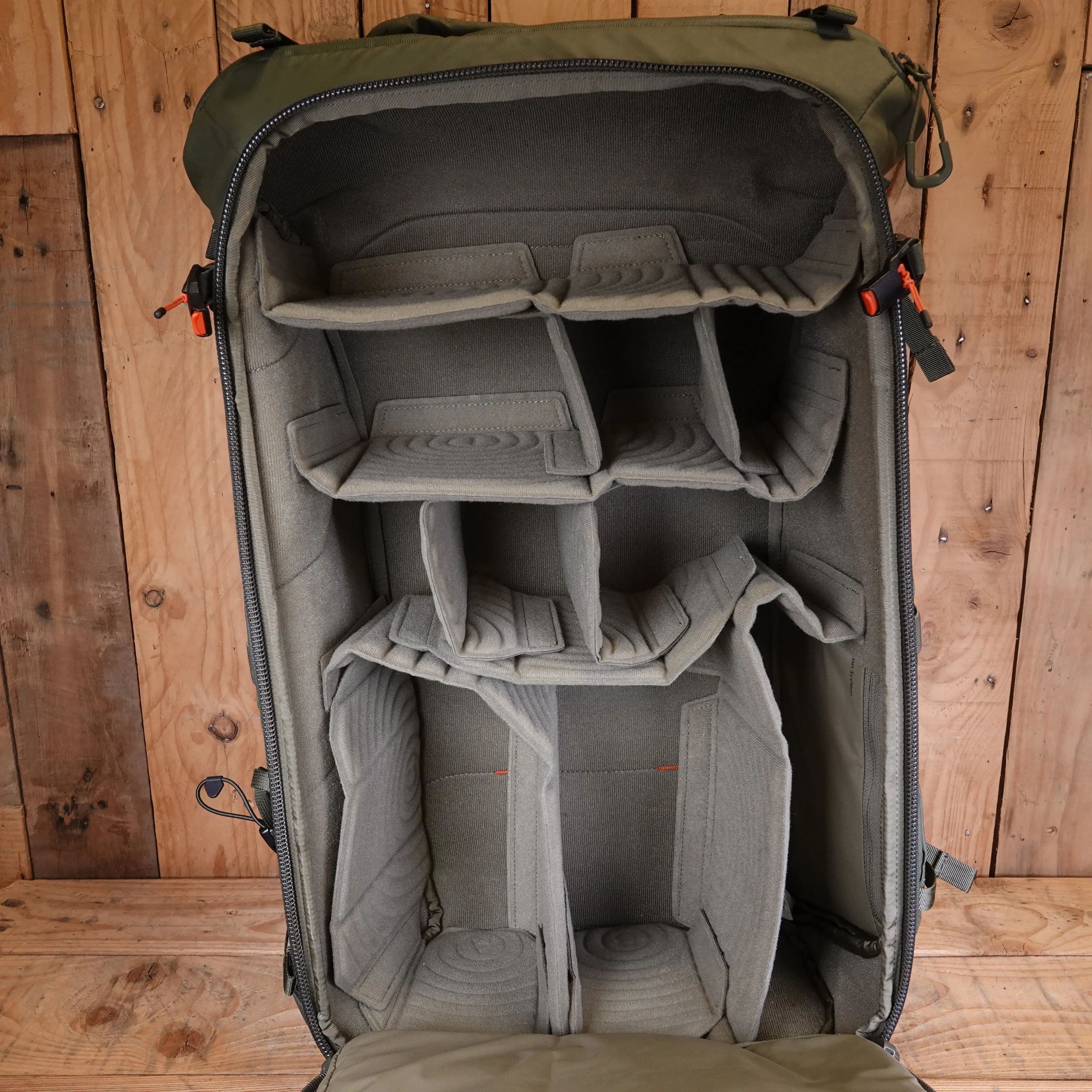Used PGYTECH One Pro Focux 35L Backpack - Green