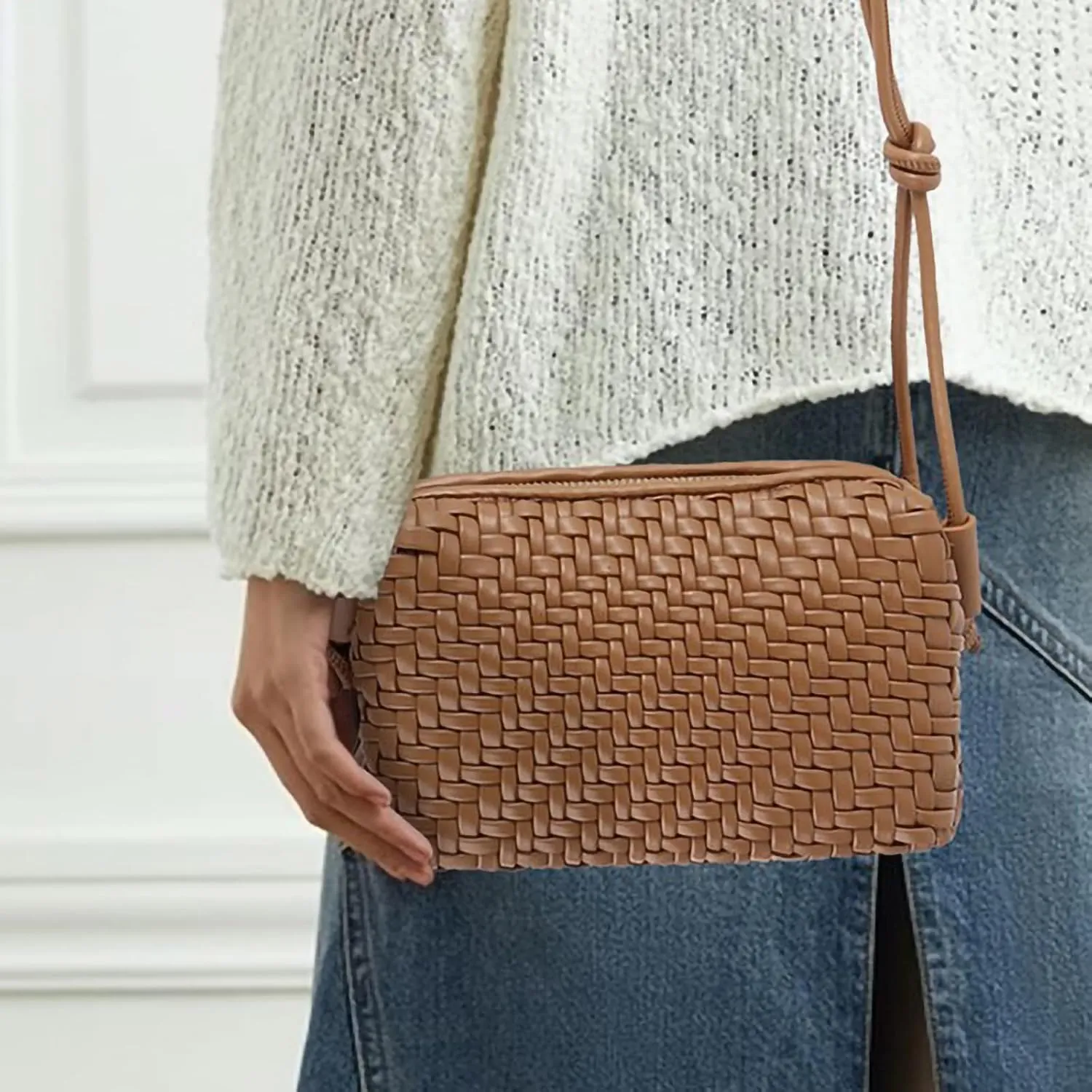 Woven Boho Women's Handbag Luxury Small Size Vegan Leather Adjustable Concert Party Lightweight Crossbody Bag